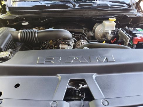 Used 2019 RAM 1500 Big Horn AWD/4WD image 16