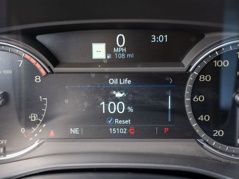 Used 2025 Cadillac XT5 Premium Luxury image 36