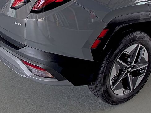 Used 2025 Hyundai Tucson SEL image 13
