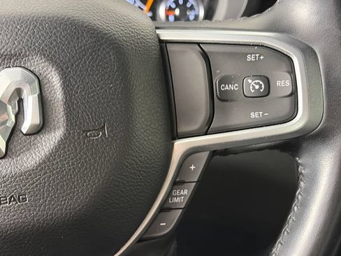 Used 2022 RAM 1500 Big Horn AWD/4WD image 18
