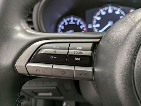 Used 2023 MAZDA MAZDA3 s image 17