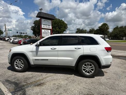 Used 2018 Jeep Grand Cherokee Laredo RWD image 8
