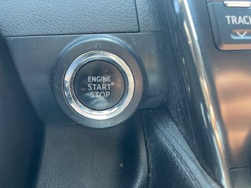 Used 2012 Toyota Camry SE image 22