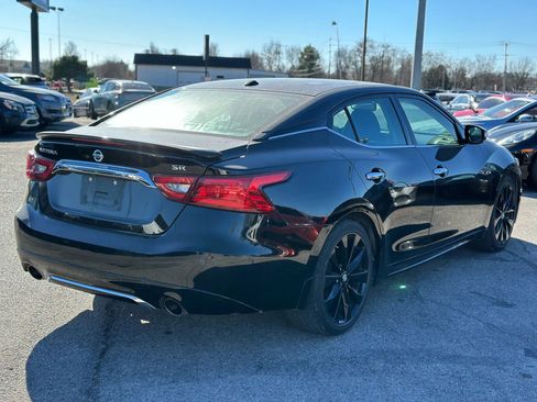 Used 2017 Nissan Maxima SR w/ Midnight Edition image 6