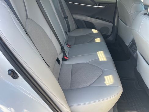Used 2022 Toyota Camry XSE FWD image 18