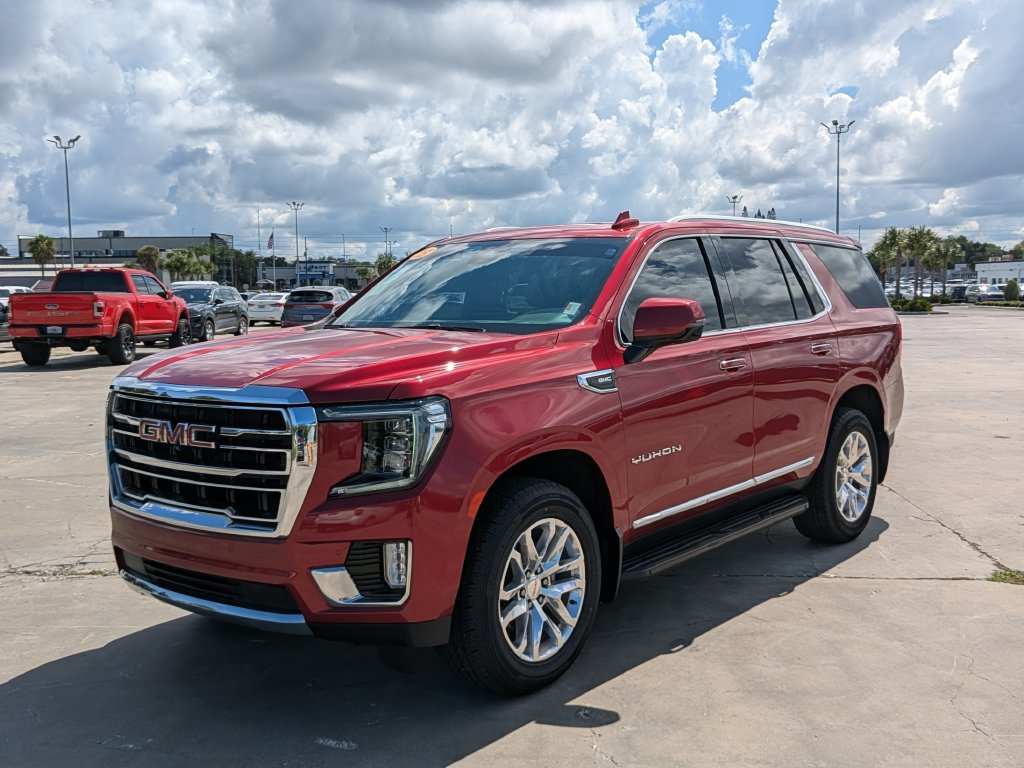 Used 2023 GMC Yukon SLT w/ SLT Premium Package RWD image 4