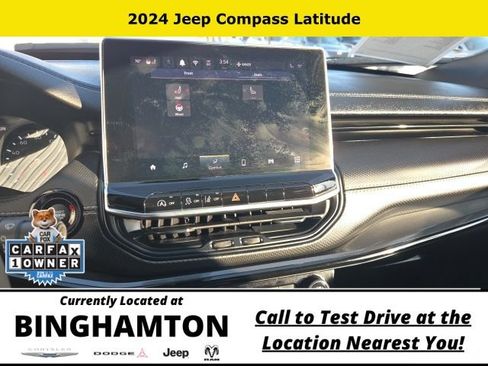 Used 2024 Jeep Compass Latitude w/ Convenience Group AWD/4WD image 17