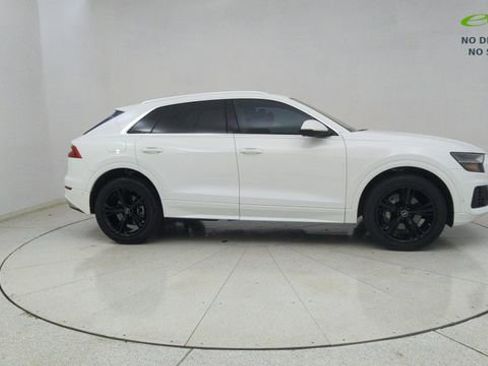 Used 2023 Audi Q8 Premium w/ Convenience Package AWD/4WD image 65