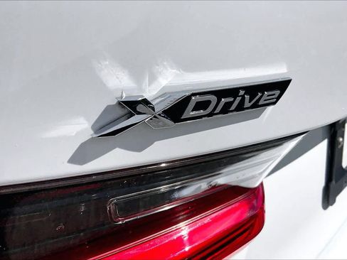 Used 2023 BMW 330i xDrive Sedan w/ Driving Assistance Package AWD/4WD image 10