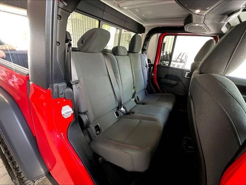 Used 2026 Jeep Gladiator Rubicon AWD/4WD image 15