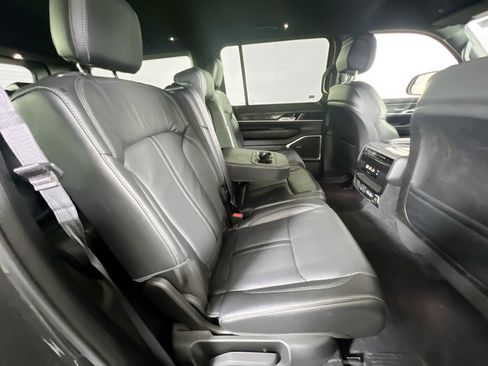 Used 2022 Jeep Wagoneer Series II image 29