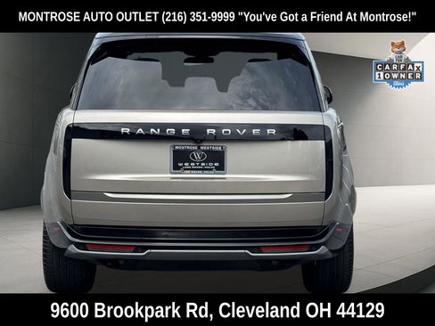 Used 2025 Land Rover Range Rover SE image 5