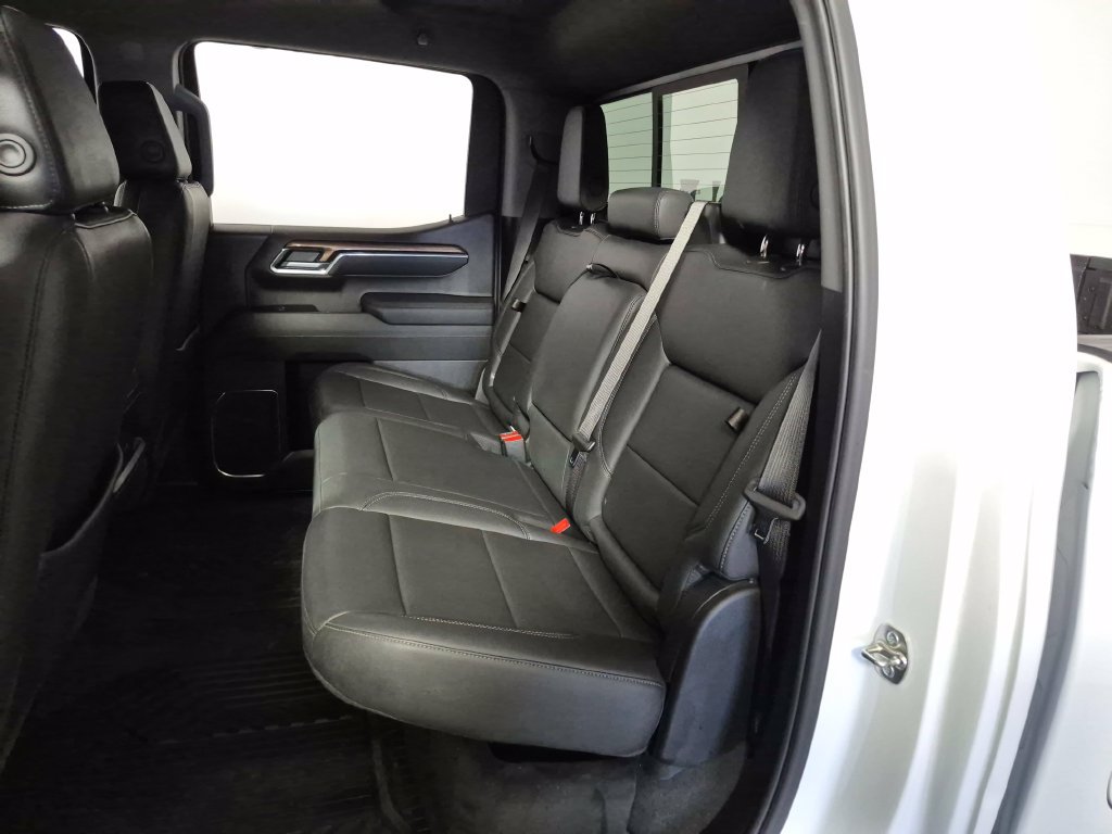 Used 2025 Chevrolet Silverado 1500 LT Trail Boss w/ Convenience Package II AWD/4WD image 24