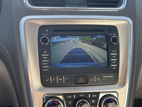 Used 2016 GMC Acadia SLT AWD/4WD image 12