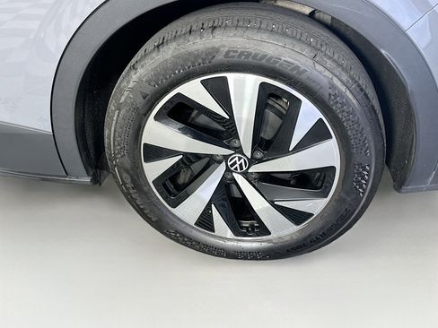 Used 2023 Volkswagen ID.4 2WD image 11