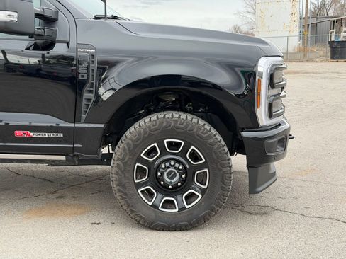 Used 2025 Ford F350 Platinum image 4