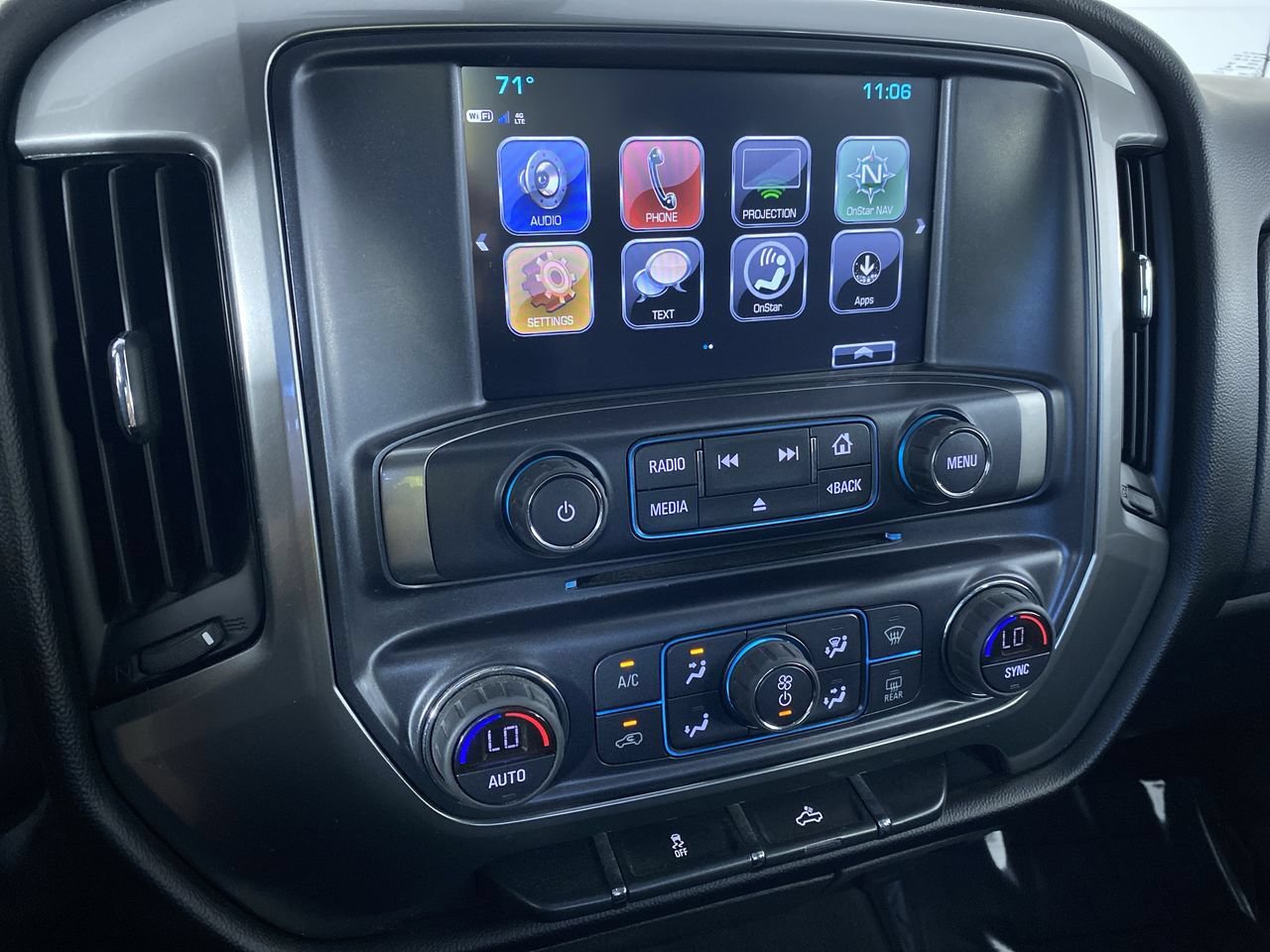 Certified 2018 Chevrolet Silverado 1500 LT w/ All Star Edition RWD image 5
