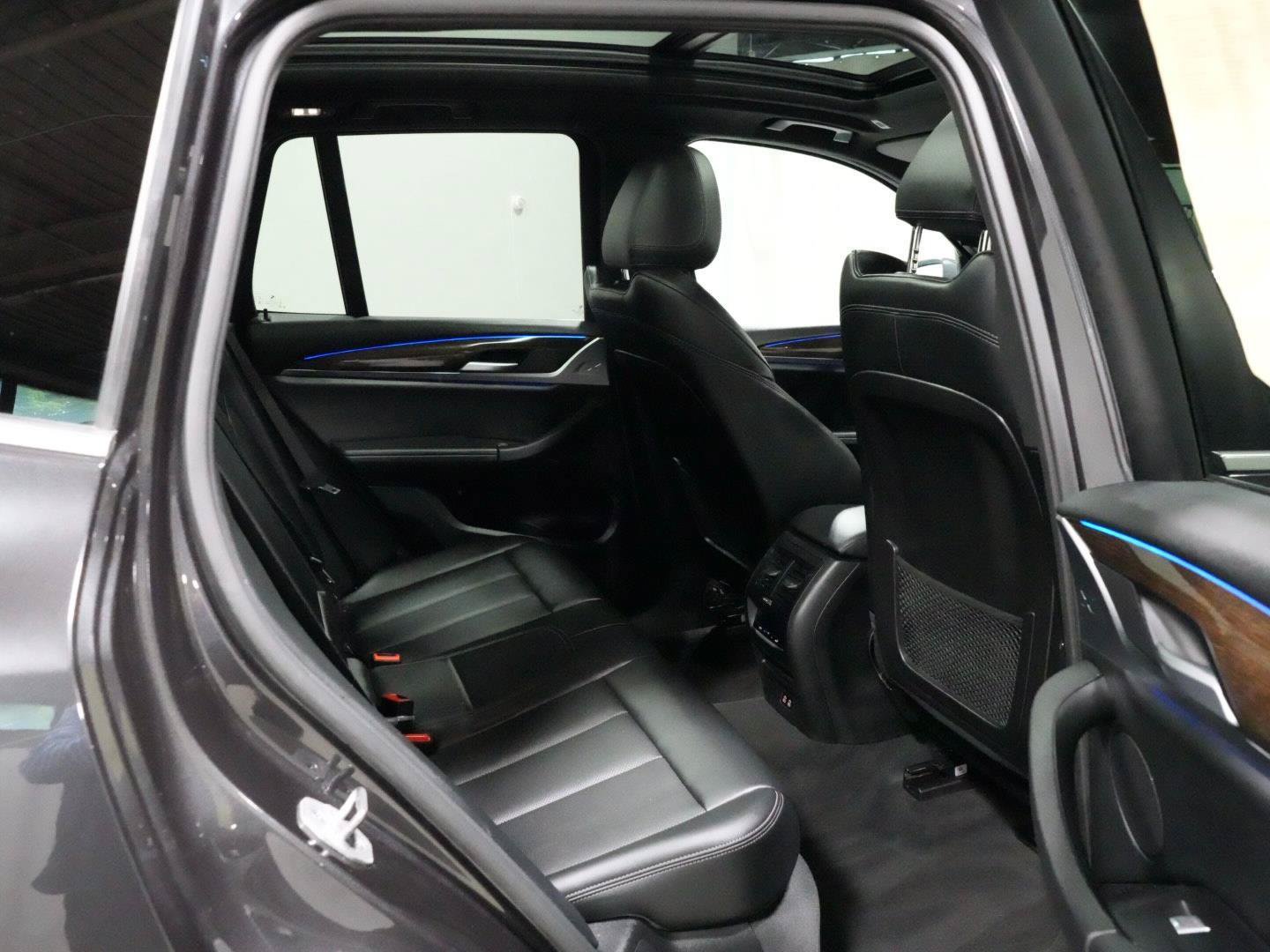 Used 2023 BMW X3 xDrive30i w/ Convenience Package AWD/4WD image 9