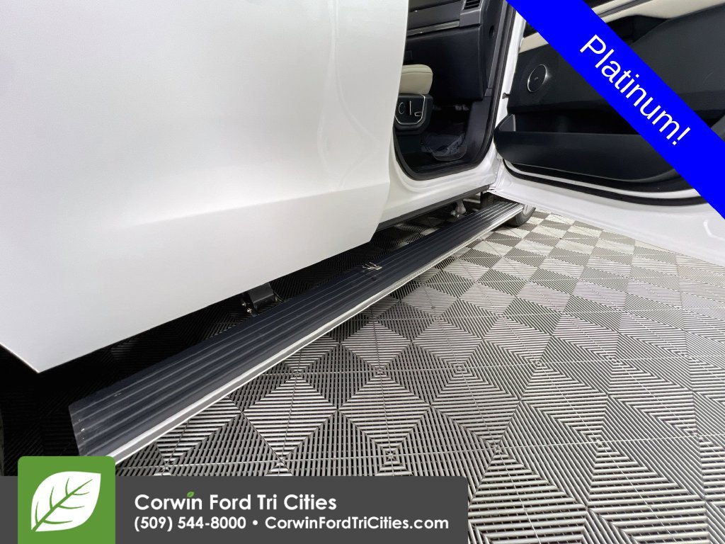 Used 2020 Ford Expedition Platinum AWD/4WD image 35