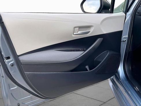 Used 2021 Toyota Corolla LE FWD image 18