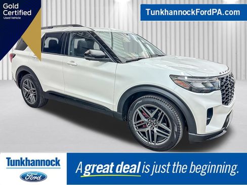 Certified 2025 Ford Explorer ST AWD/4WD image 1
