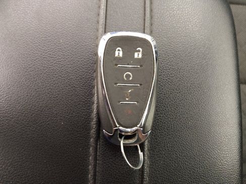 Used 2020 Chevrolet Blazer LT FWD image 32