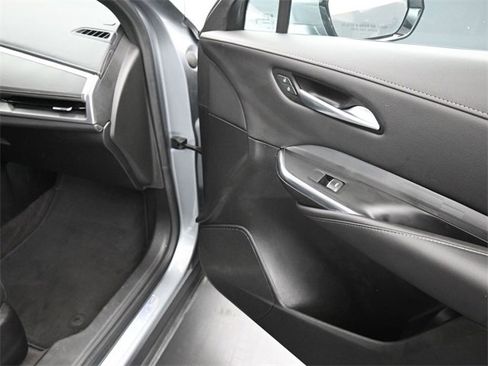 Used 2024 Cadillac XT4 Premium Luxury image 24
