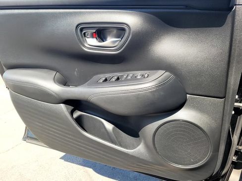 Used 2024 Honda HR-V LX image 17