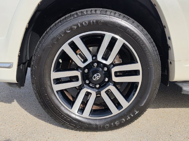 Used 2016 Toyota 4Runner Limited AWD/4WD image 10