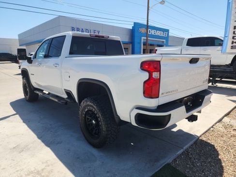 Used 2023 Chevrolet Silverado 3500 High Country w/ Safety Package II image 6