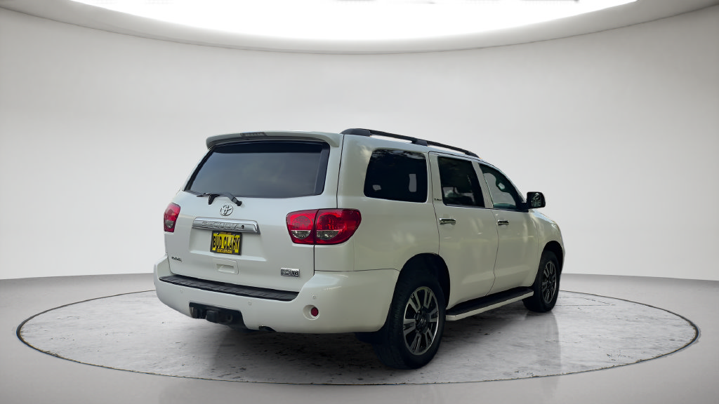 Used 2010 Toyota Sequoia Platinum AWD/4WD image 8