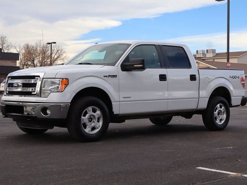 Used 2013 Ford F150 XLT w/ Mid Equipment Group image 11