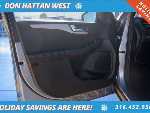 Used 2022 Ford Escape SEL image 16