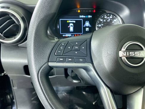 Used 2023 Nissan Kicks SV image 12