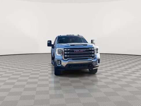 Used 2022 GMC Sierra 2500 SLE w/ SLE Value Package; image 3