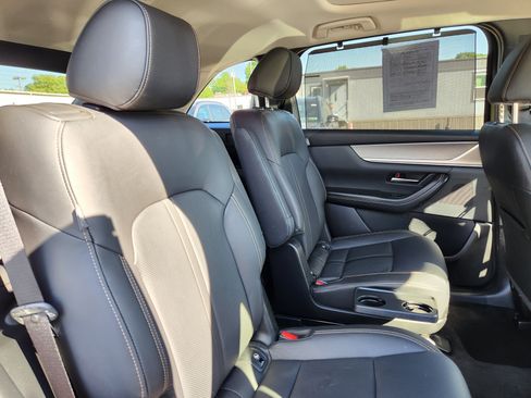 Used 2024 MAZDA CX-90 3.3 Turbo w/ Premium Package AWD/4WD image 15