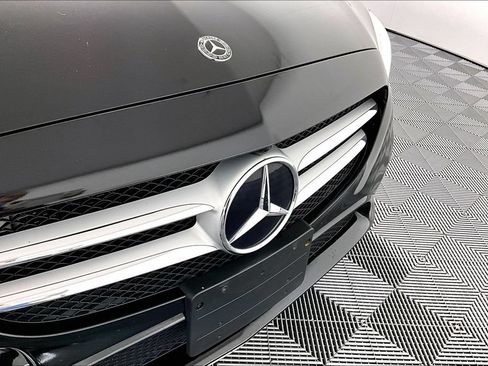 Used 2019 Mercedes-Benz C 300 Sedan image 30