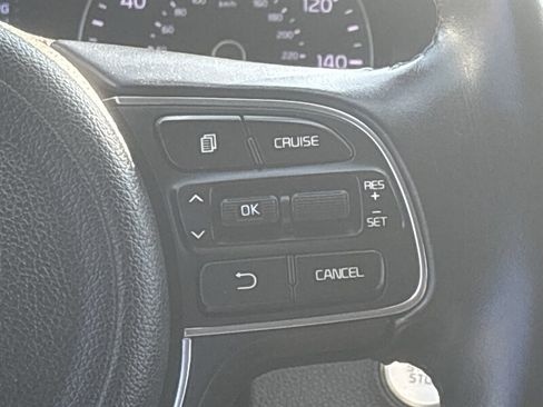 Used 2018 Kia Optima EX image 28