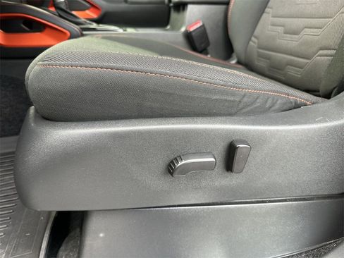 Used 2023 Nissan Frontier PRO-4X w/ Technology Package image 12