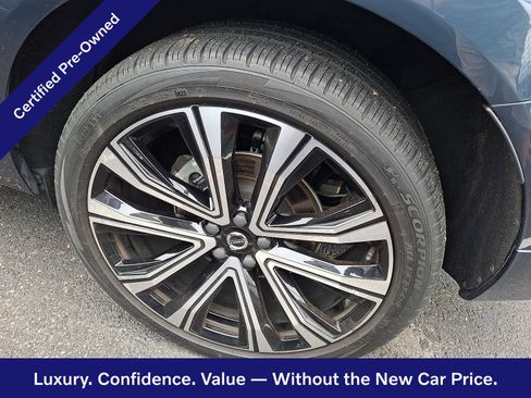 Used 2023 Volvo XC60 B5 Ultimate w/ Climate Package AWD/4WD image 3