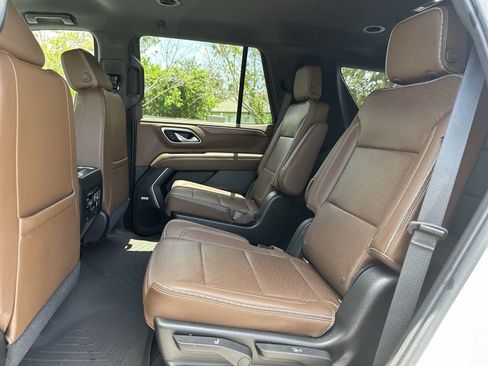 Used 2021 Chevrolet Tahoe High Country RWD image 17