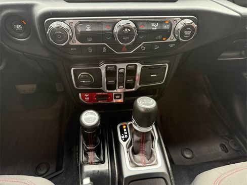 Used 2018 Jeep Wrangler Unlimited Rubicon image 11