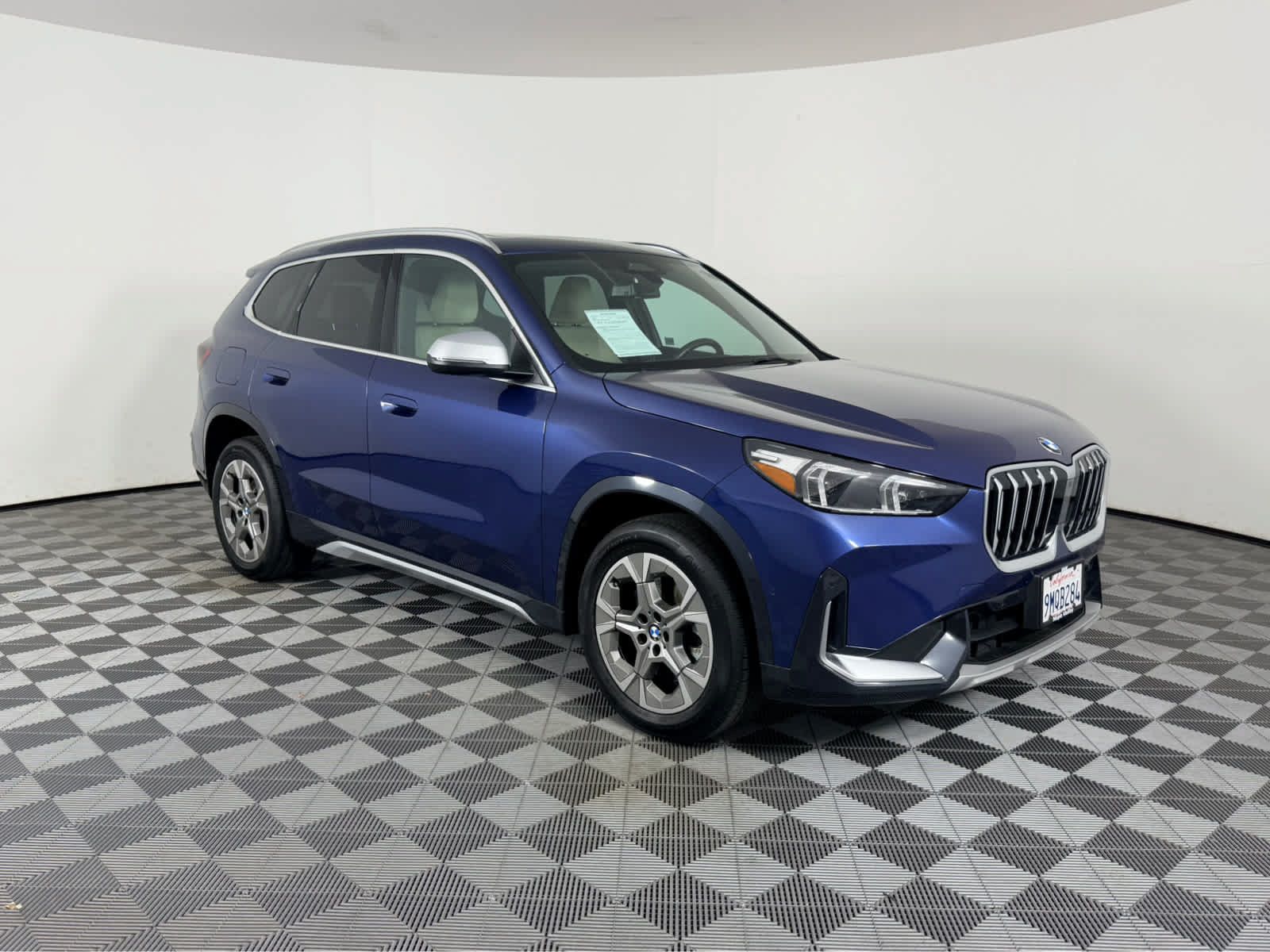 Used 2024 BMW X1 xDrive28i w/ Convenience Package AWD/4WD image 1
