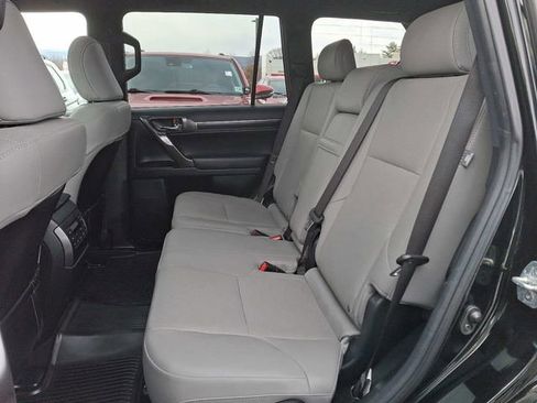 Certified 2023 Lexus GX 460 w/ Black Line Special Edition image 9