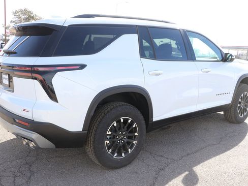 New 2026 Chevrolet Traverse Z71 w/ Driver Confidence Package image 7