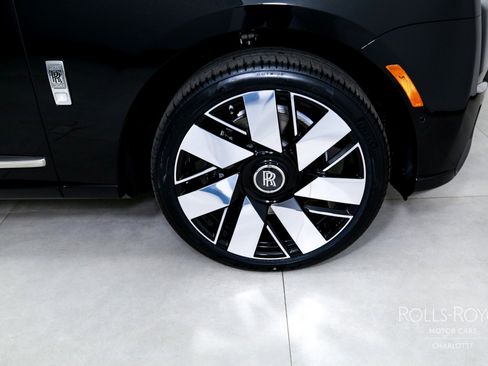 New 2026 Rolls-Royce Cullinan image 45