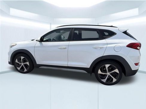 Used 2018 Hyundai Tucson Value FWD image 4
