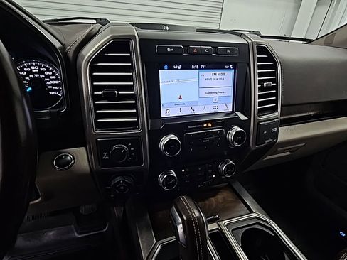 Used 2019 Ford F150 Limited w/ Trailer Tow Package image 12