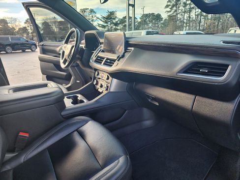 Used 2021 Chevrolet Tahoe Z71 image 12