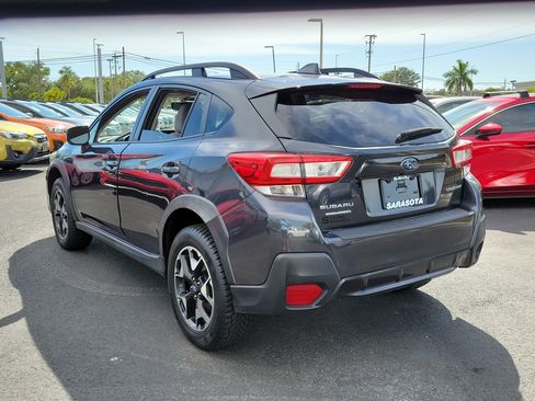 Used 2019 Subaru Crosstrek 2.0i Premium w/ Moonroof Package AWD/4WD image 4